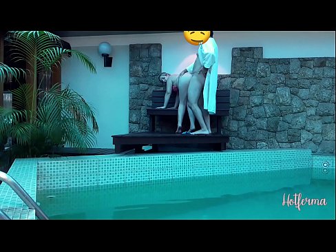 ❤️ A főnök meghívja a szobalányt a medencébe, de nem tud ellenállni egy forró ❌ Baszás videó at hu.pornoxlxx.ru ❌️❤
